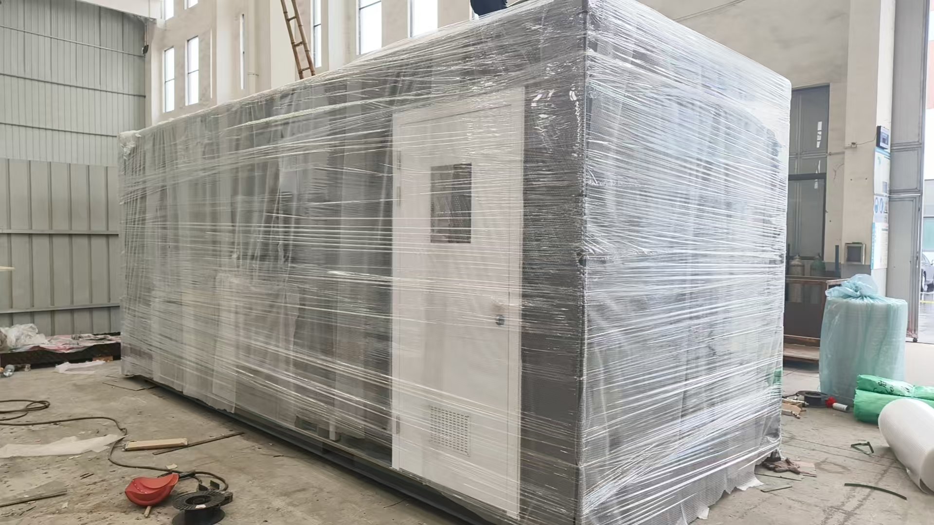 Kabinet peralatan kustom siap kirim proyek