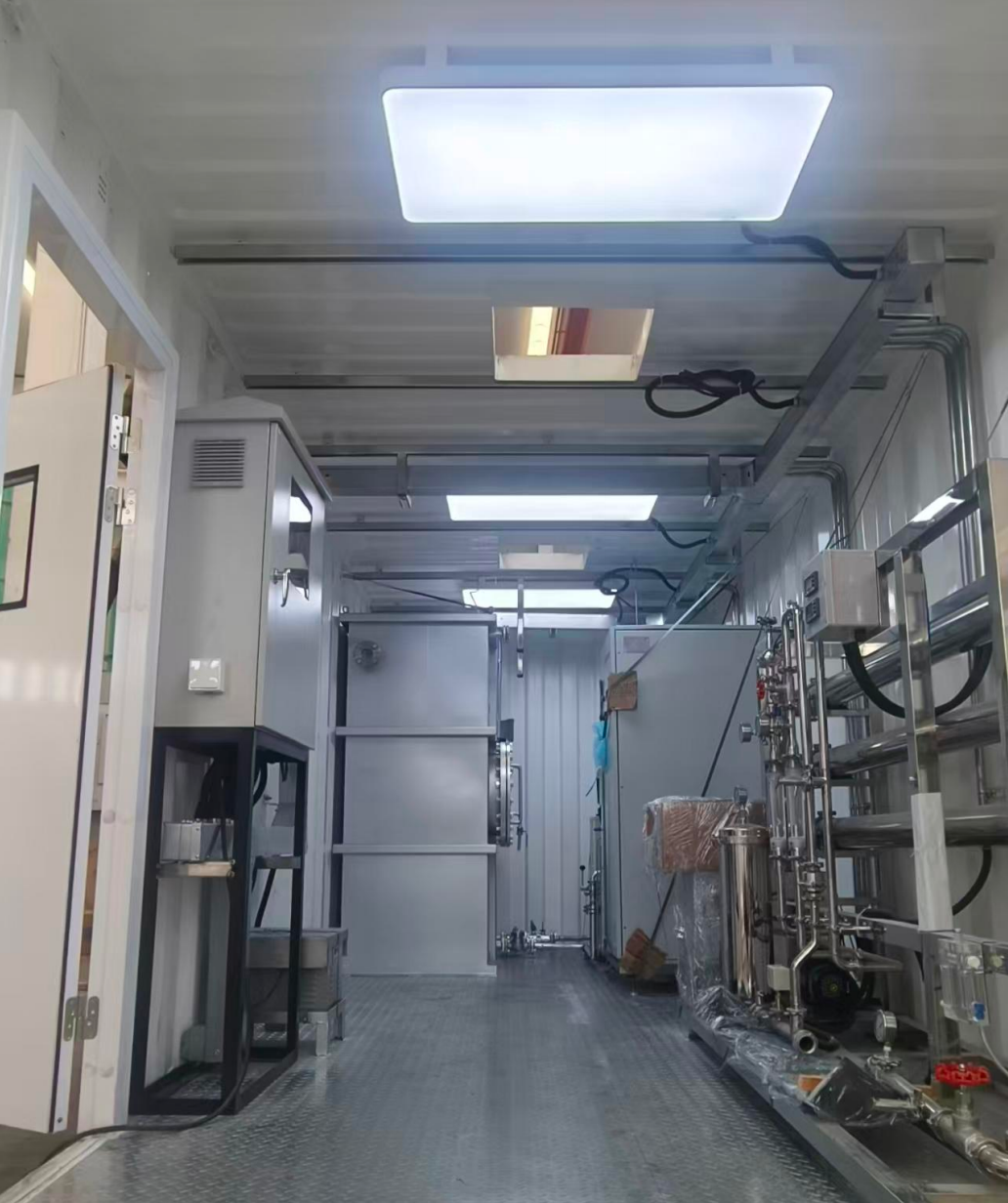 Sistem pengolahan air tercontainer dengan peralatan proses dan perpipaan terintegrasi